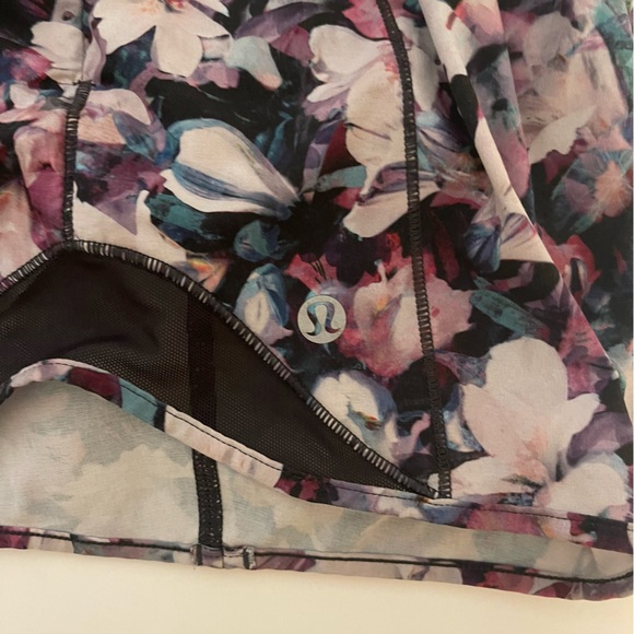 Lululemon Hotty Hot Short 2.5 Utopia Multi /Deep Phantom Size 4 Tall - Picture 12 of 14